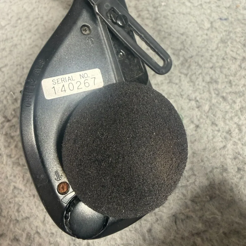 Sony Walkman SRF-HM22 FM AM Radio Headset PLL Synthesized Tested